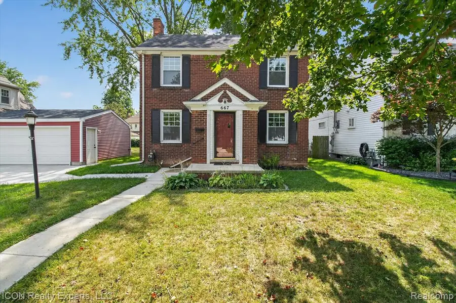 667 North, Wyandotte, MI 48192 - #3