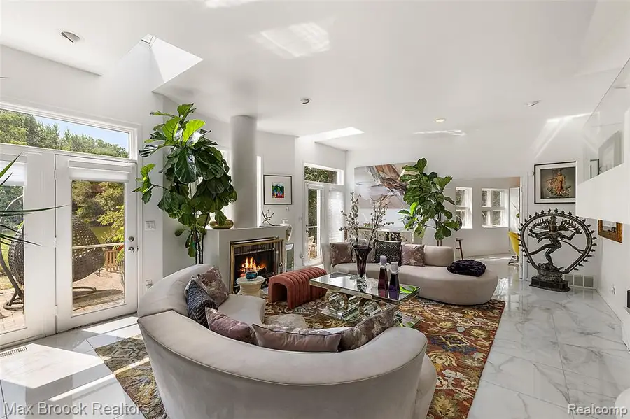4845 Bryn Mawr, Bloomfield Hills, MI 48301 - #3