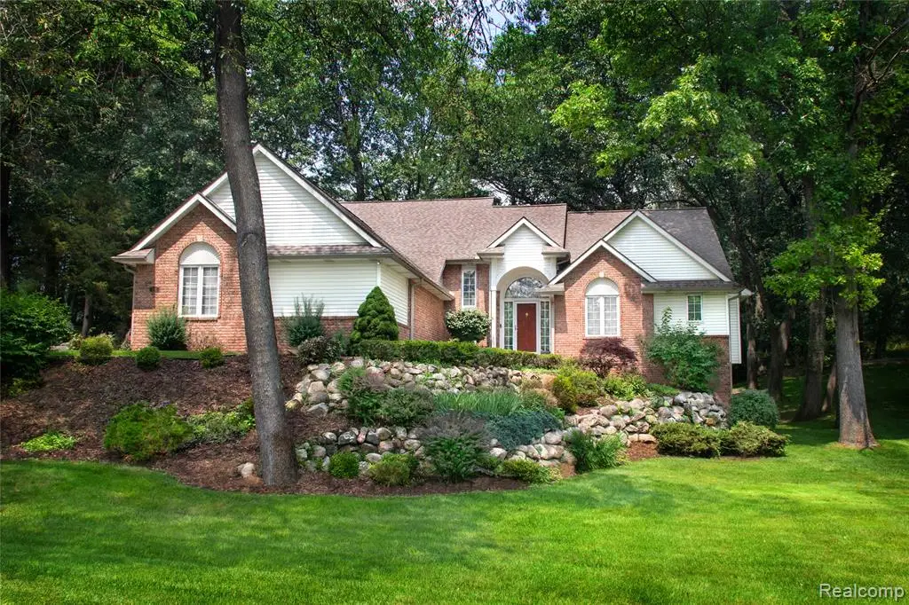 7781 Partridge Hill, Brighton, MI 48116 - #1