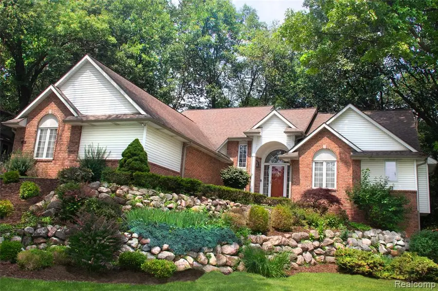 7781 Partridge Hill, Brighton, MI 48116 - #2