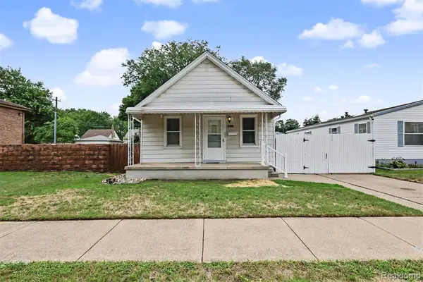 19255 Harlow, Melvindale, MI 48122
