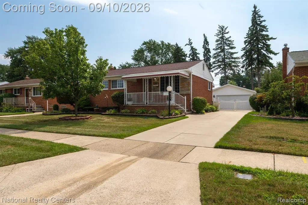 27923 Maplewood, Garden City, MI 48135 - #1