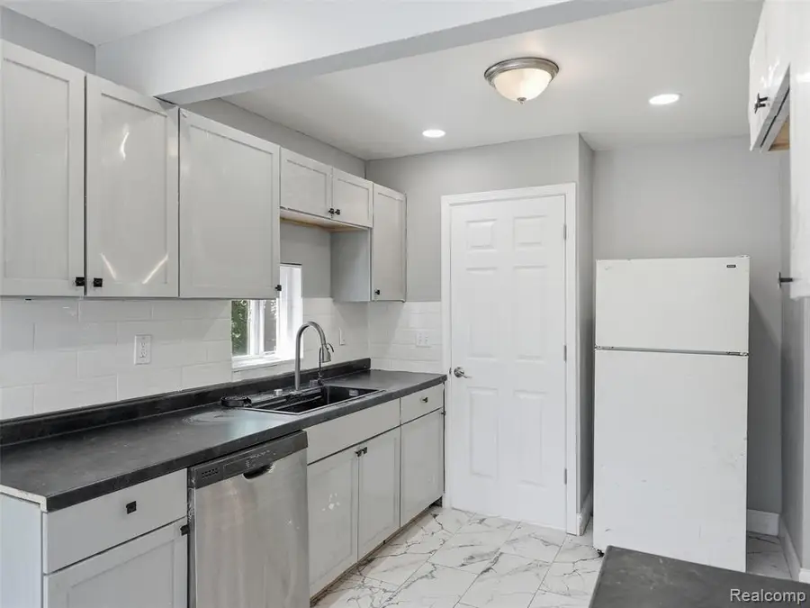 12141 Wayburn, Detroit, MI 48224 - #2