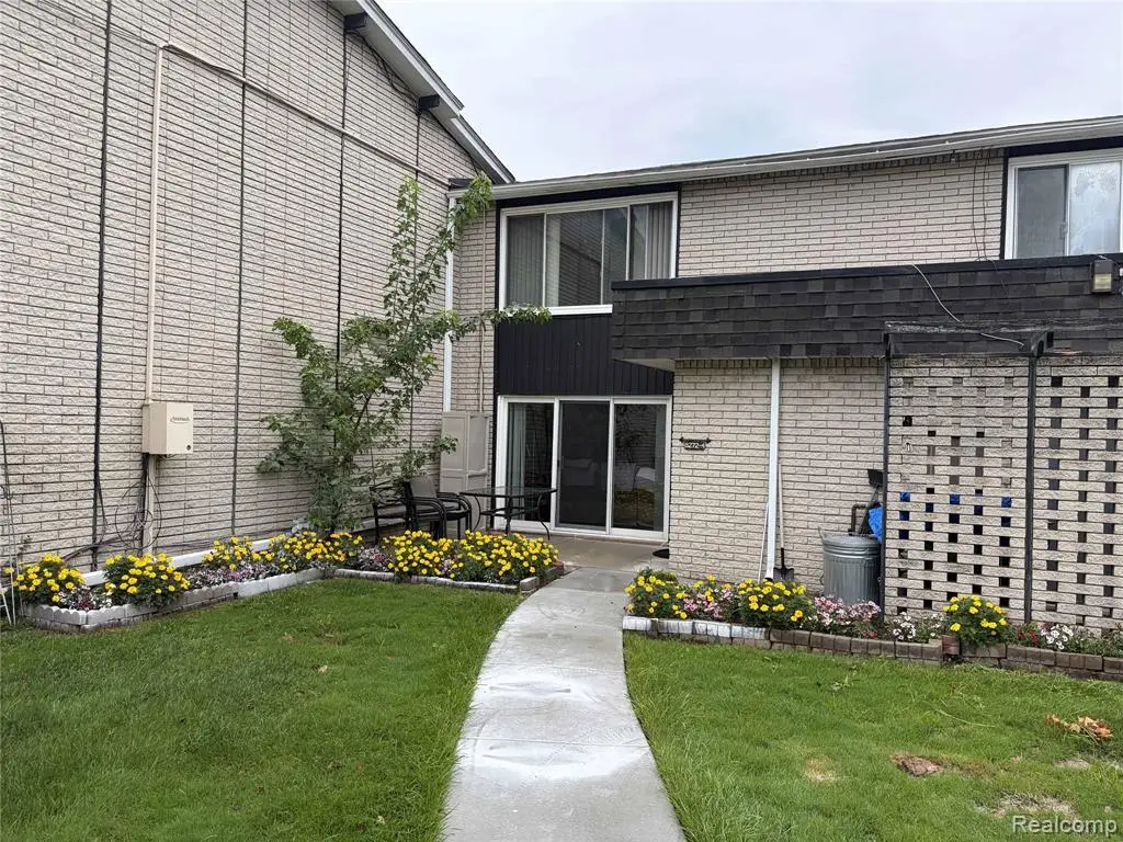 8272 Karam #4, Warren, MI 48093 - #1
