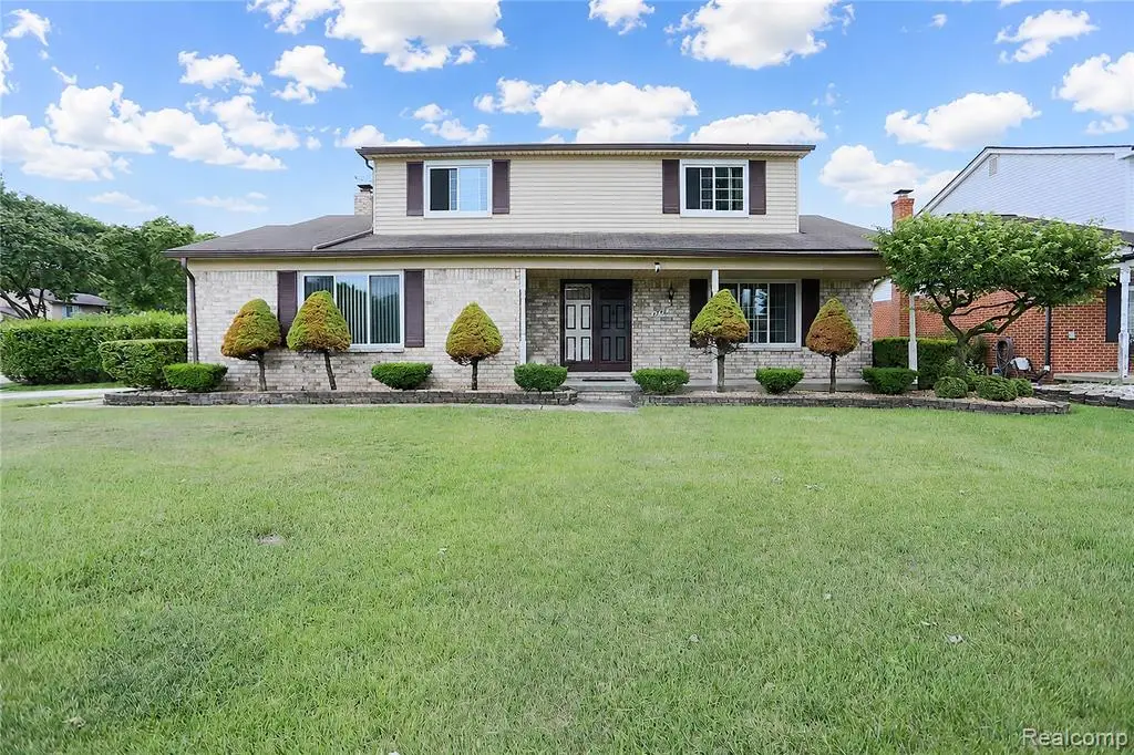 4788 Bloomfield, Sterling Heights, MI 48310 - #1
