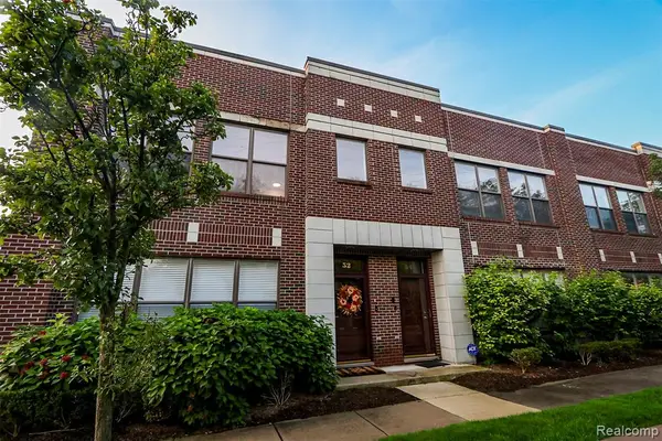 52 W Bethune, Detroit, MI 48202