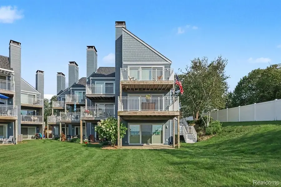 215 North Shore #1, South Haven, MI 49090 - #2