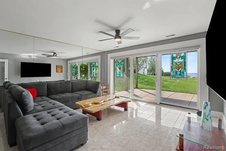 215 North Shore #1, South Haven, MI 49090 - #3