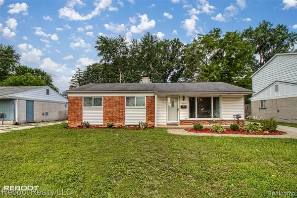 32339 Chalfonte, Warren, MI 48092