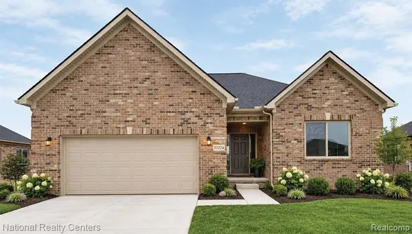 957 Guenevere, Oxford, MI 48371