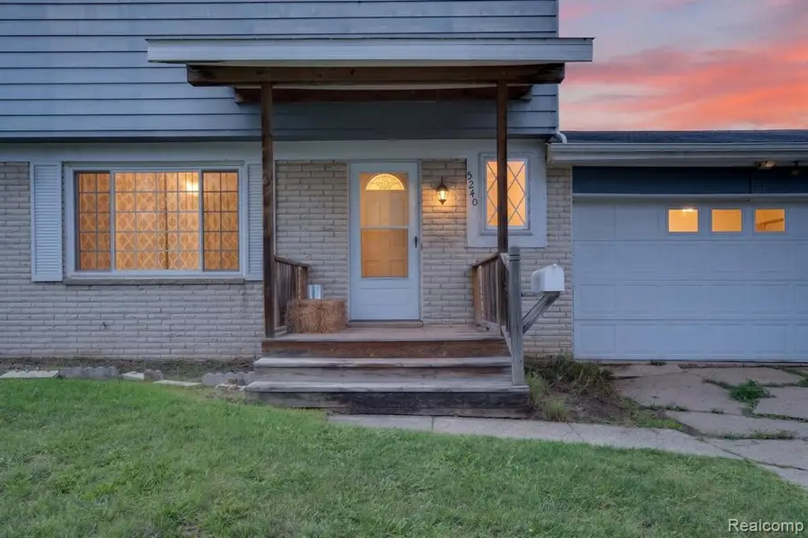 5240 Oakview, Swartz Creek, MI 48473 - #3