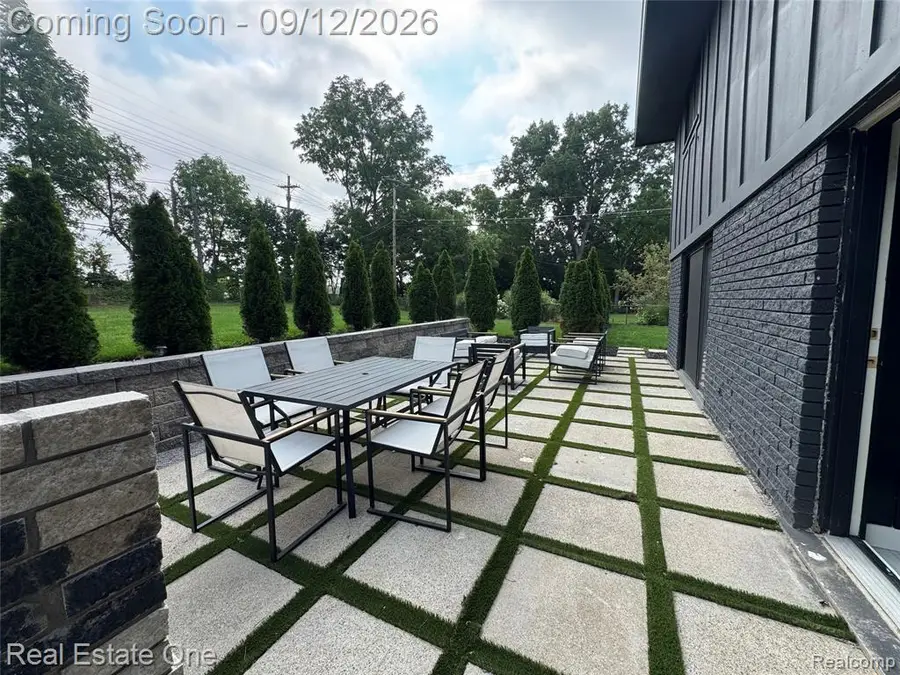 2911 Aldgate, Bloomfield Hills, MI 48304 - #2