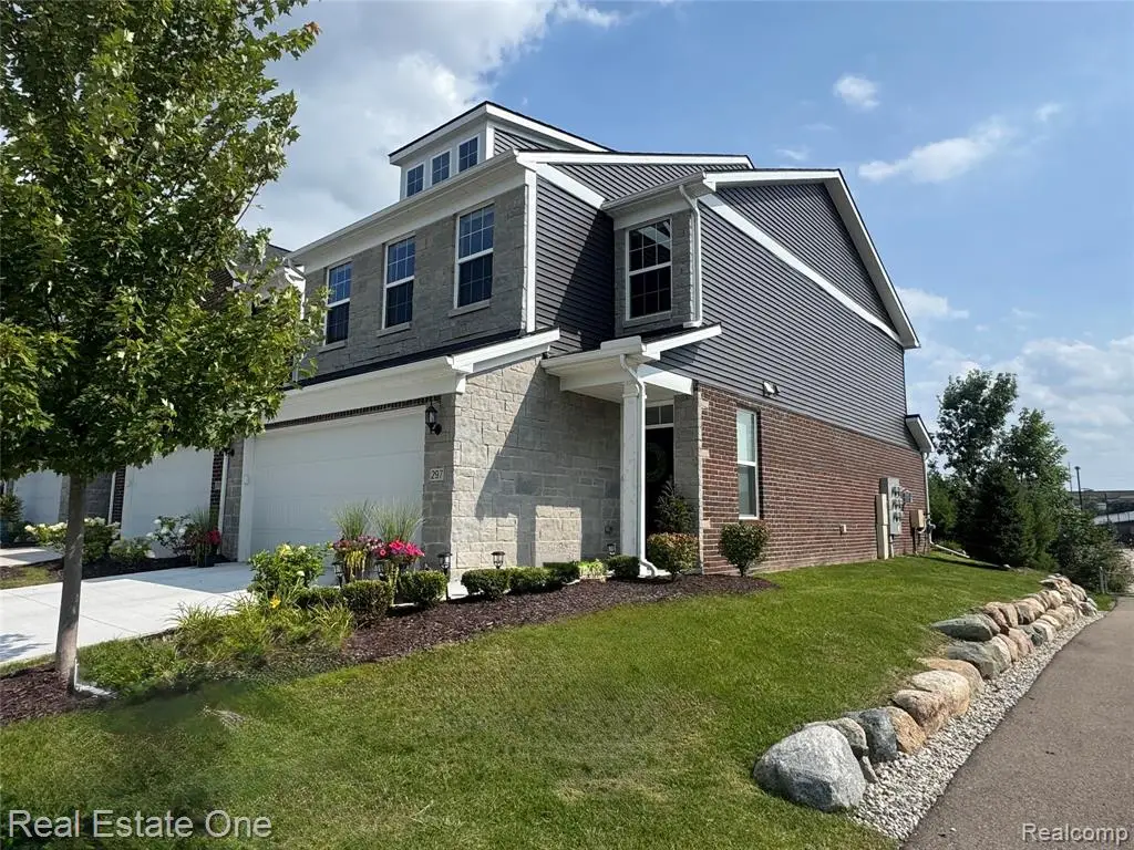 297 Strawberry, Rochester Hills, MI 48307 - #1