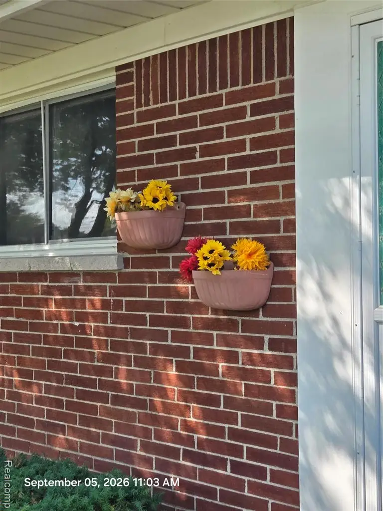 29651 Fairfield, Warren, MI 48088 - #3