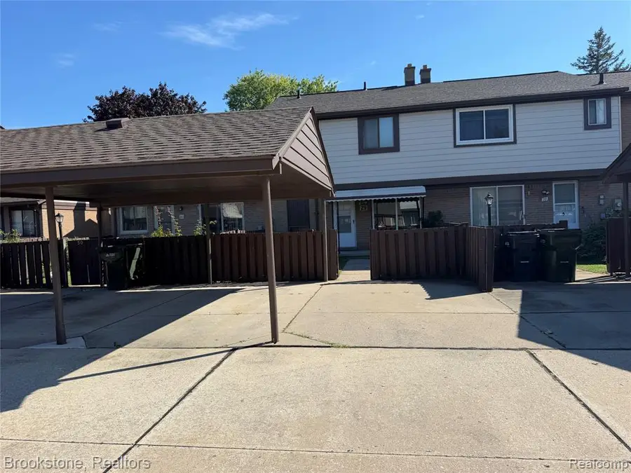 8401 18 Mile #29, Sterling Heights, MI 48313 - #2
