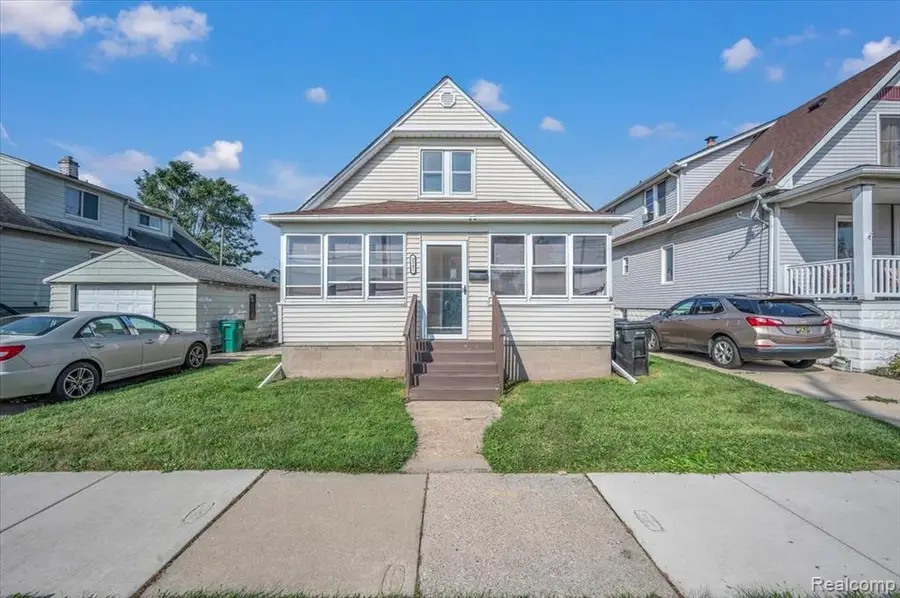3342 11th, Wyandotte, MI 48192 - #2
