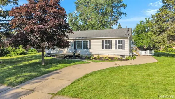 1119 Lathers, Garden City, MI 48135