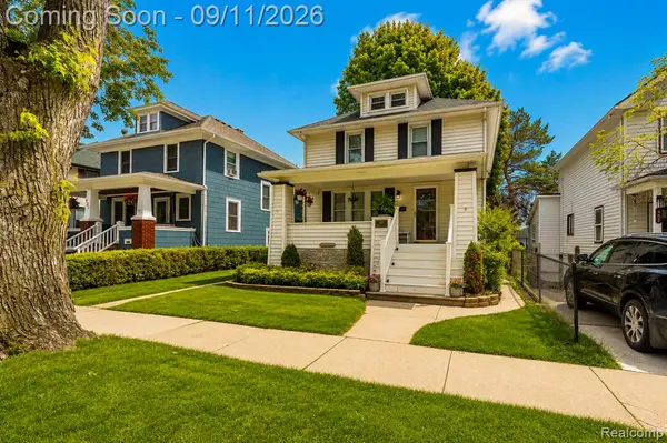 447 Maple, Wyandotte, MI 48192