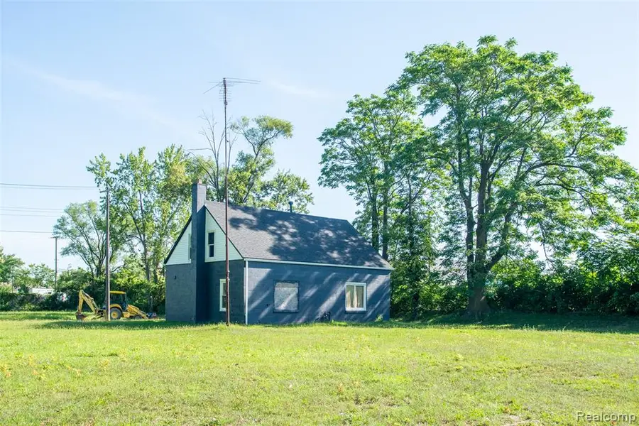 24078 Brest, Taylor, MI 48180 - #2