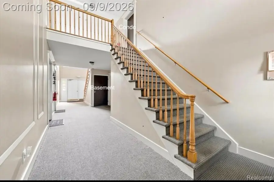 1870 Fort #8, Trenton, MI 48183 - #2