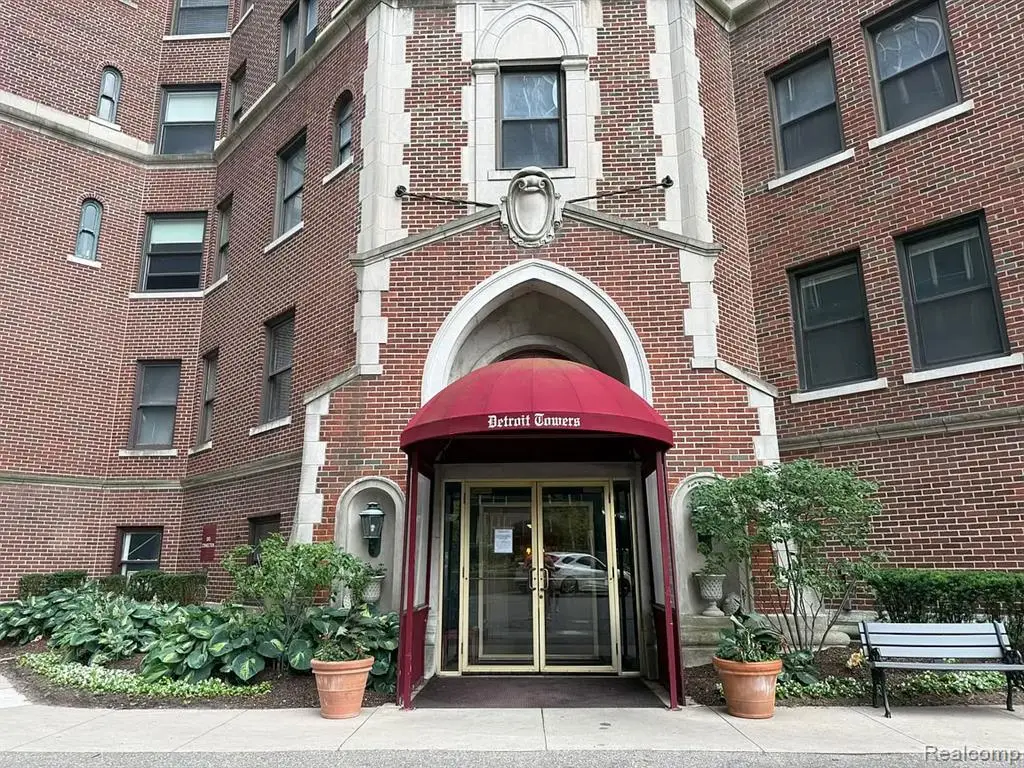 8162 E Jefferson #Mezzanine B, Detroit, MI 48214 - #1