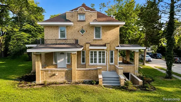 21855 Schoenherr, Warren, MI 48089