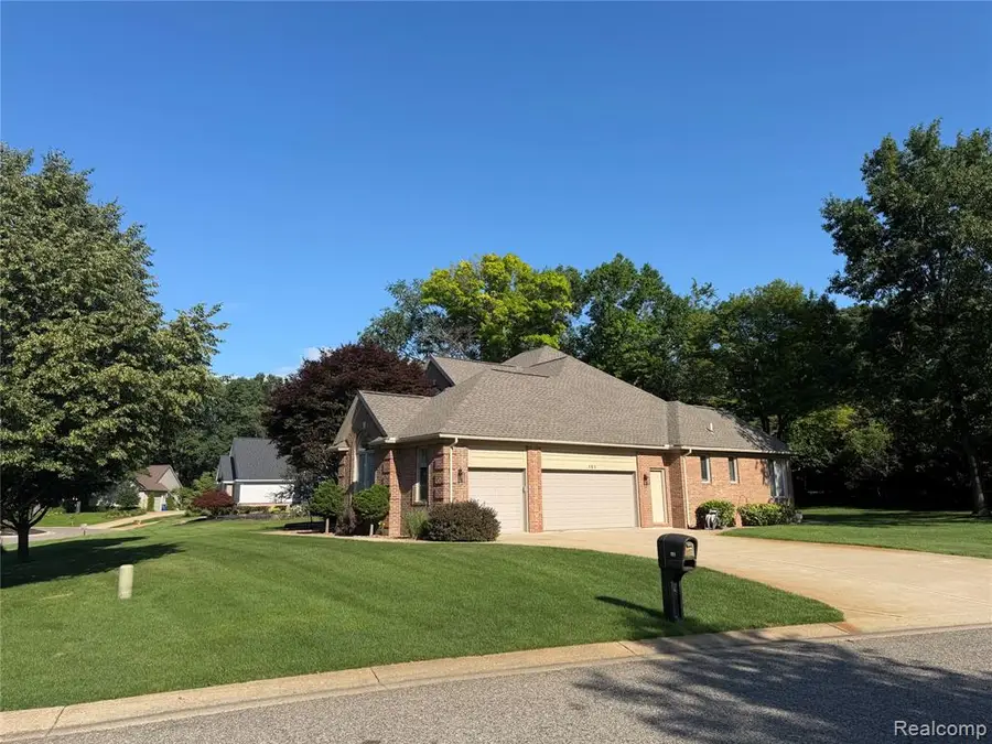 151 Wendover, Commerce Township, MI 48390 - #3