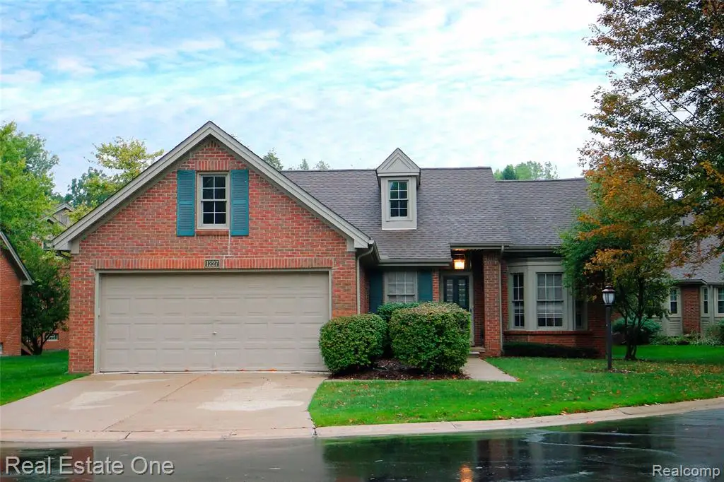 1227 Valley, Rochester Hills, MI 48309 - #1
