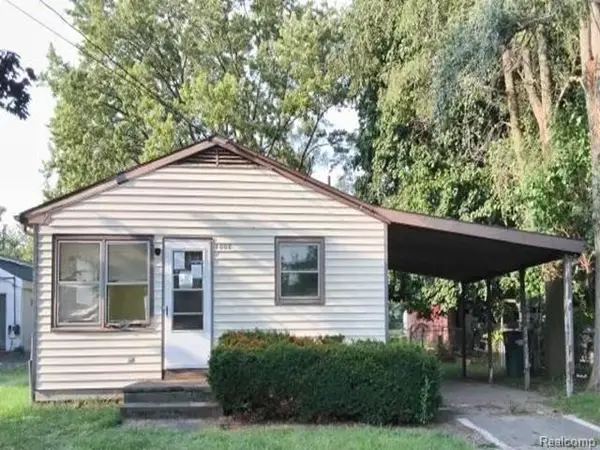1008 Reo, Lansing, MI 48910