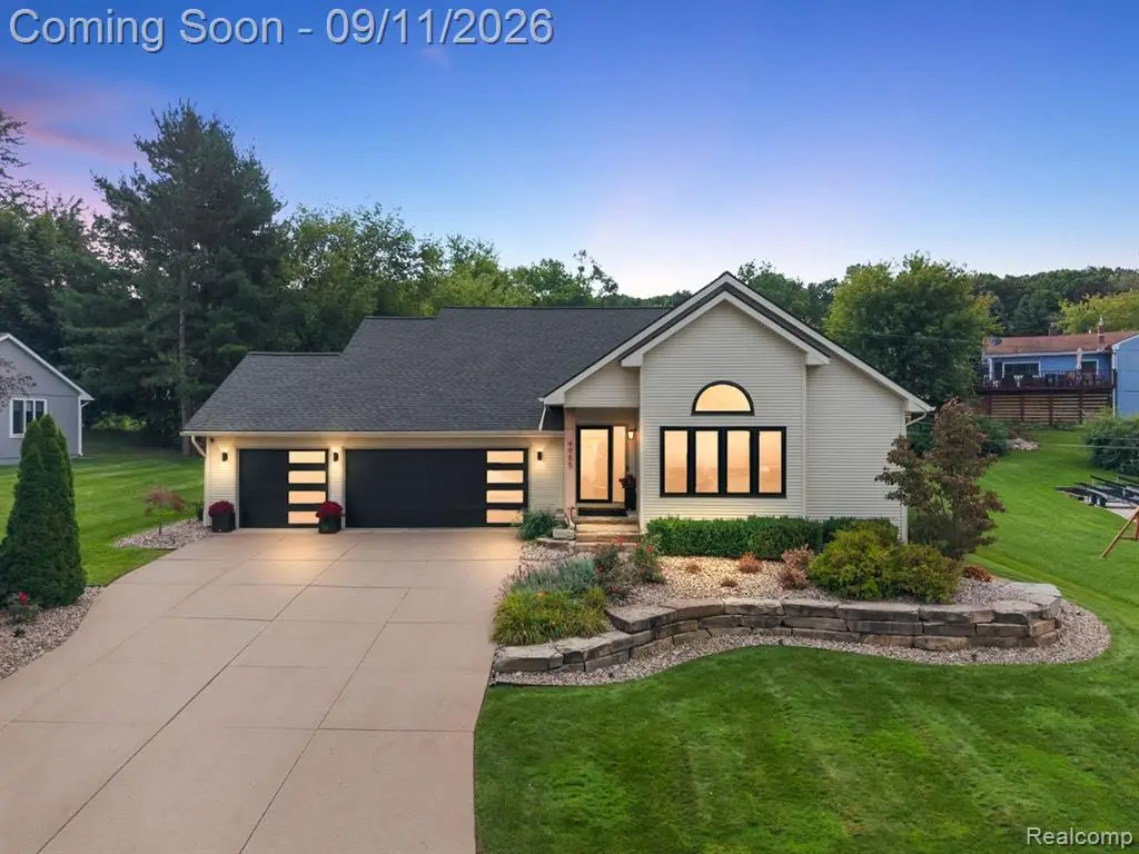 4955 Lakeview, Clarkston, MI 48348 - #1
