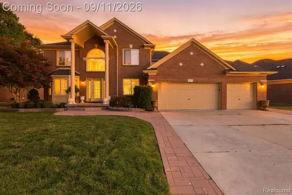 18779 Sandhurst, Clinton Township, MI 48038