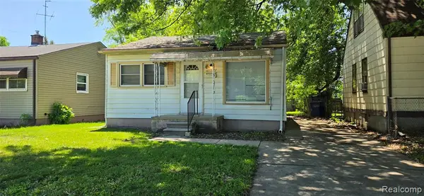 11332 Republic, Warren, MI 48089