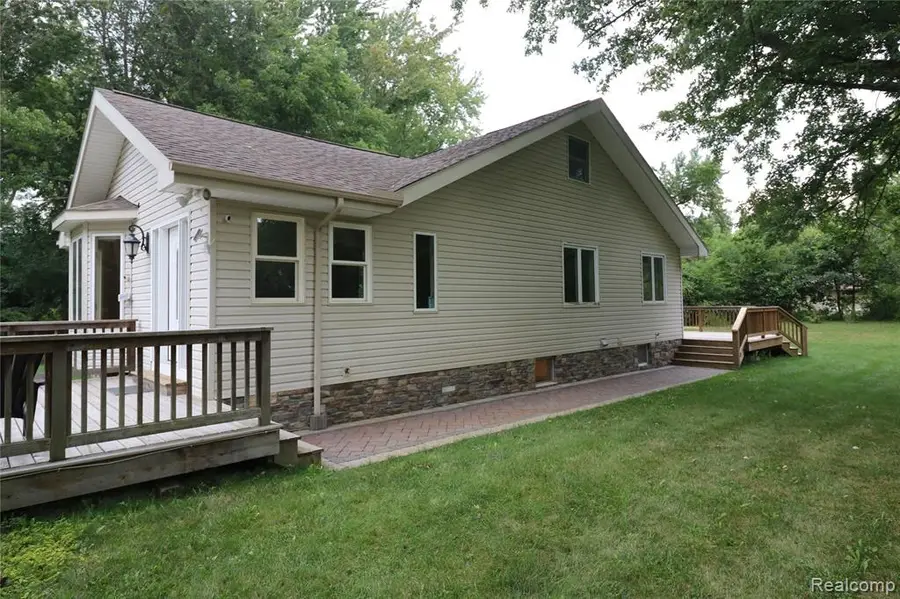 4223 S Baldwin, Lake Orion, MI 48359 - #2