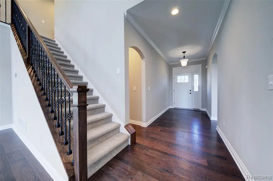 562 Round Rock, Howell, MI 48843 - #3