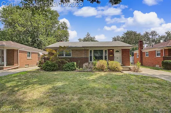 8350 N Evangeline, Dearborn Heights, MI 48127