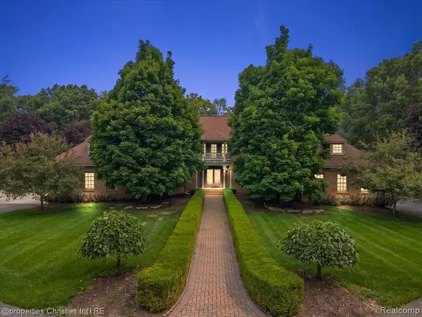 1315 Maryland, Milford, MI 48380