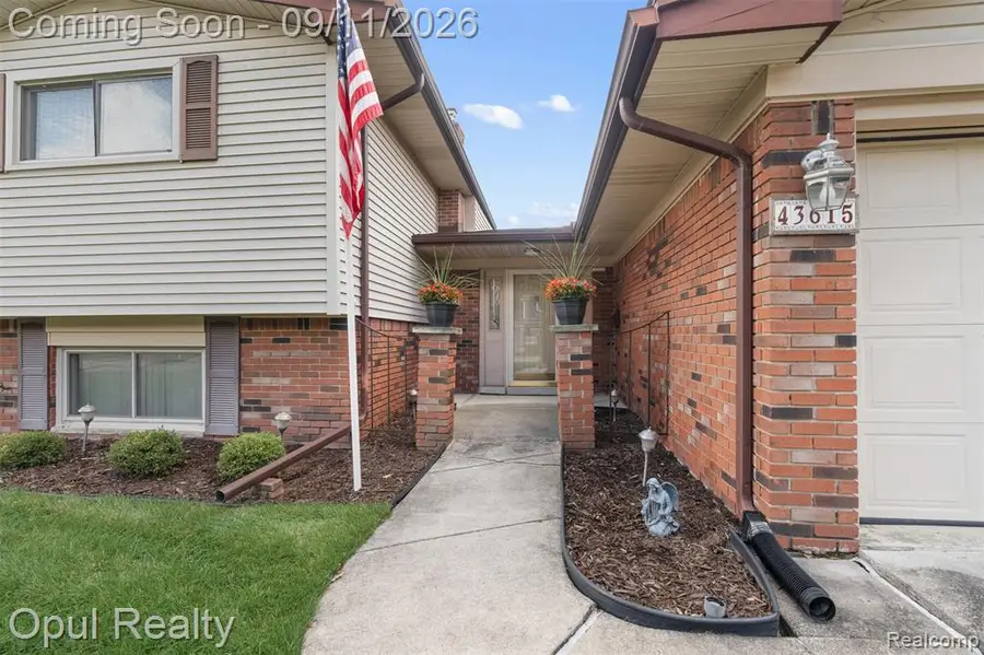 43615 Arlington, Canton, MI 48187 - #3