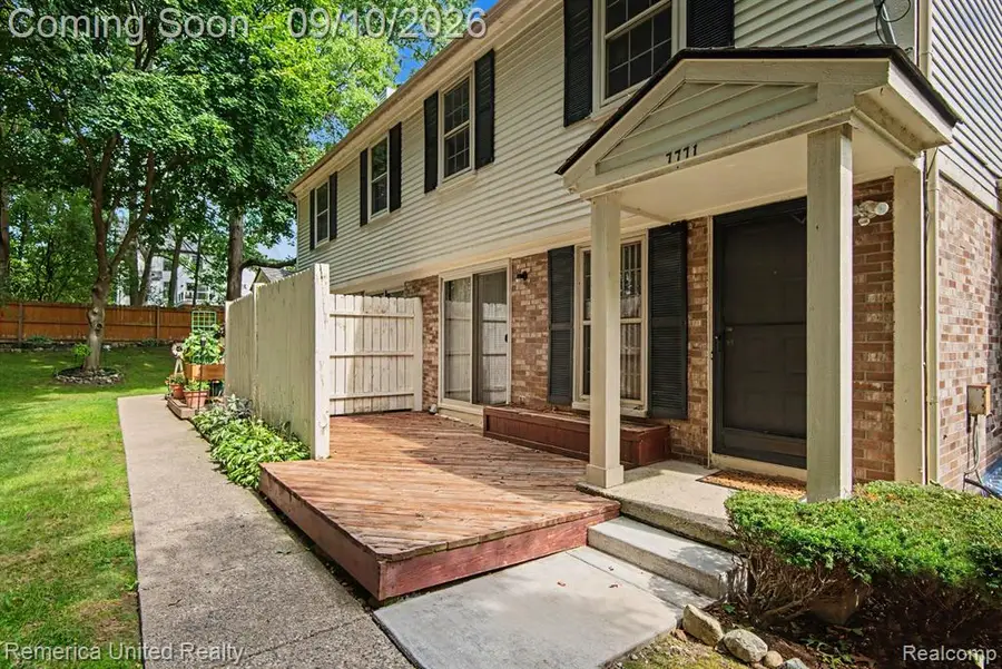 7771 Lake Ridge, Waterford, MI 48327 - #2