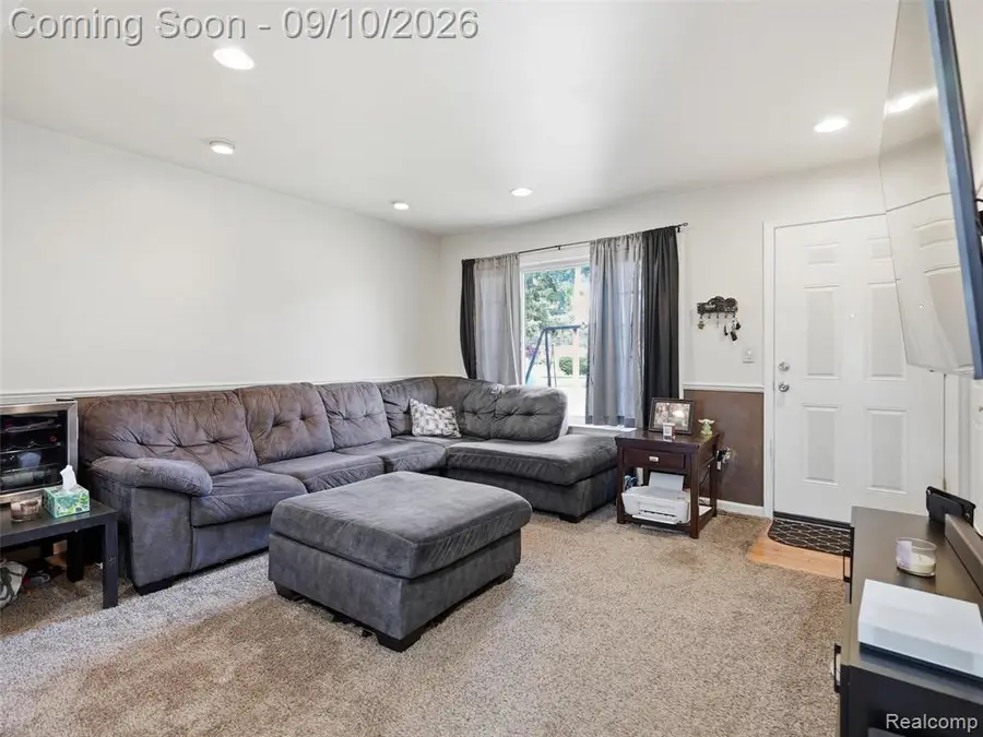 27589 Larry, Roseville, MI 48066 - #3