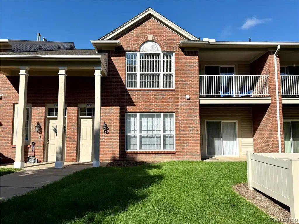 18107 Chesapeake, Commerce Township, MI 48390 - #1