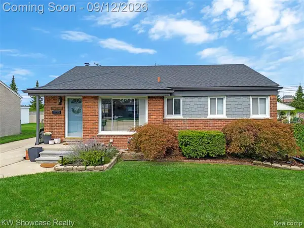 29896 Orangelawn, Livonia, MI 48150