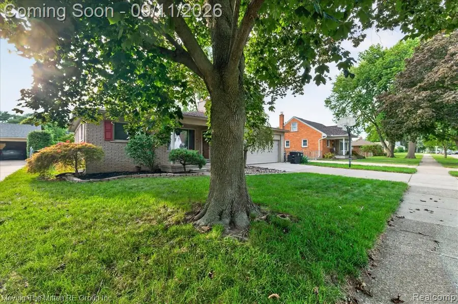 8933 Danzig, Livonia, MI 48150 - #3