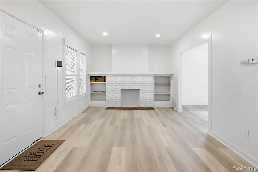 157 W Nevada, Highland Park, MI 48203 - #3