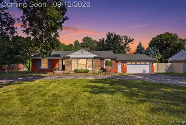 30952 Schoolcraft, Livonia, MI 48150