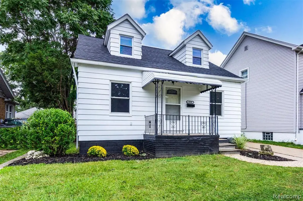 7239 Gronow, Center Line, MI 48015 - #1