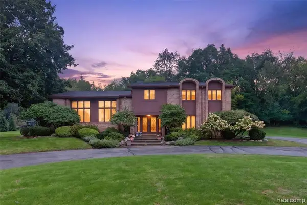 7115 Paterese, Bloomfield Hills, MI 48301