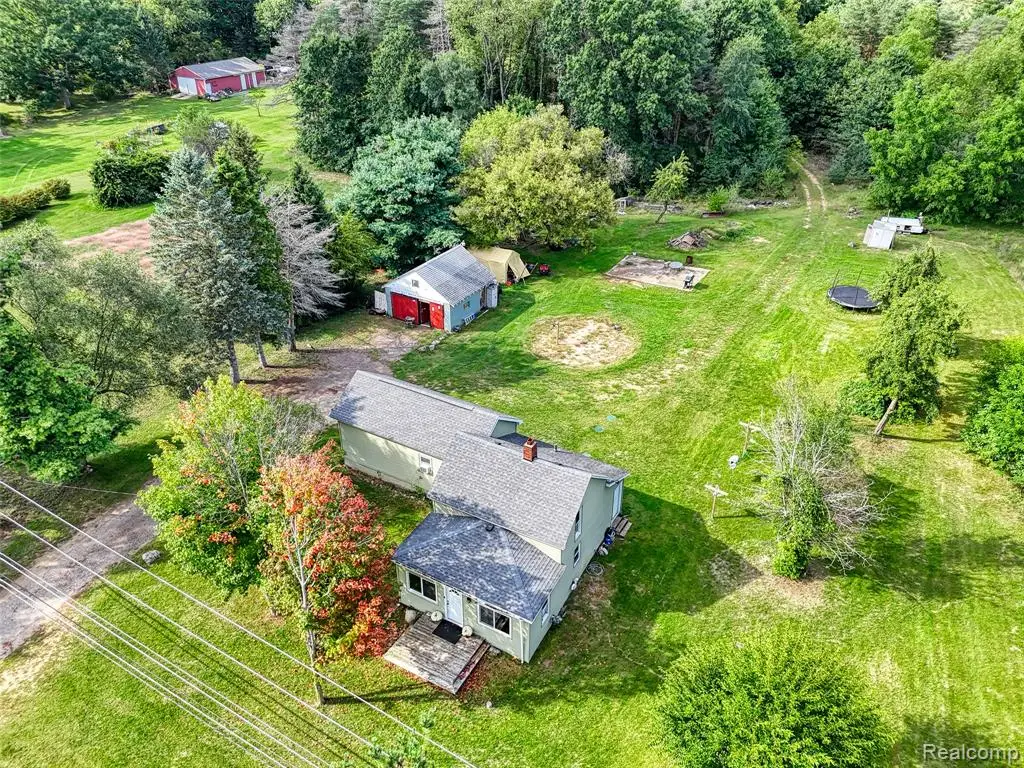 10173 E Mount Morris, Davison, MI 48423 - #1
