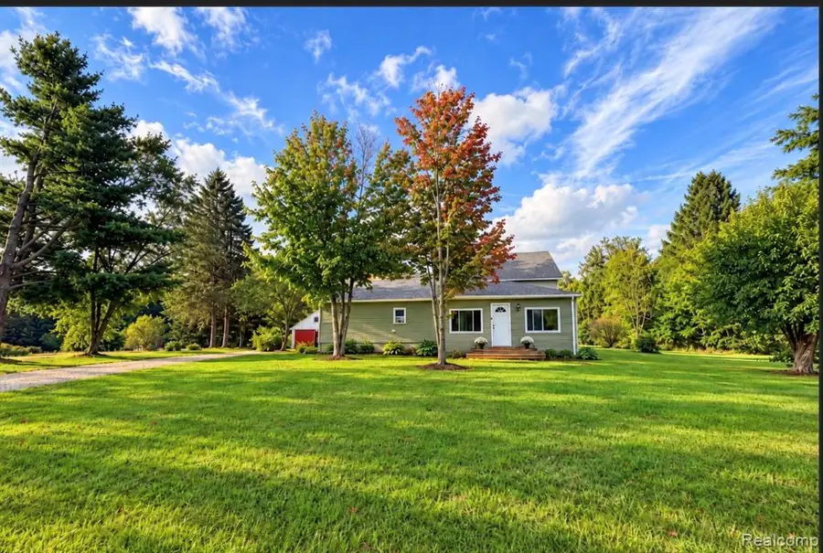 10173 E Mount Morris, Davison, MI 48423 - #2