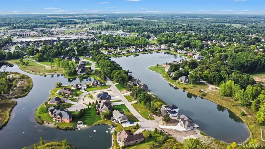 68579 Lake Angela Pointe, Richmond, MI 48062 - #2