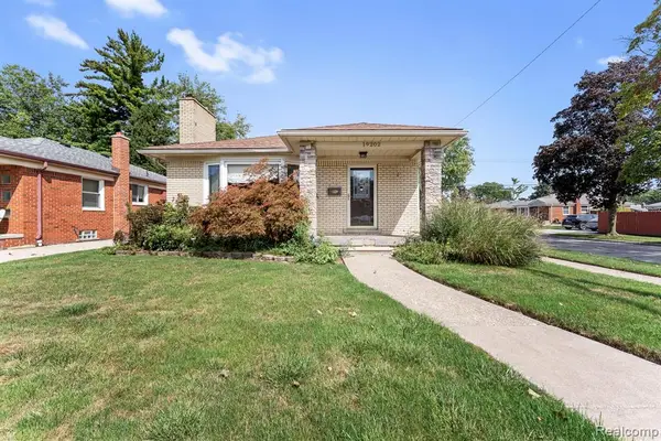19202 Champaign, Allen Park, MI 48101